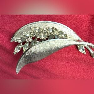 Brooch silver colour  BSK